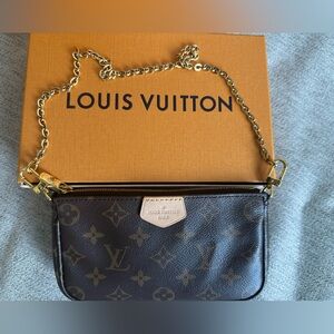 Louis Vuitton Multi Pochette Accessoires Pouch